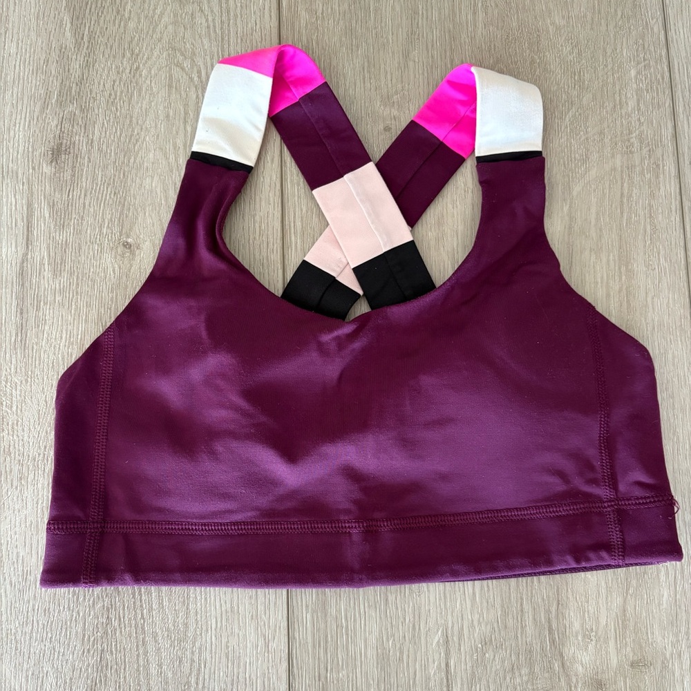 Lululemon Sports Bra - size 6